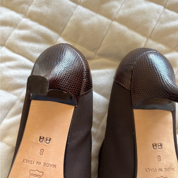 Italian Prevata Brown Ankle Booties with Sleek Design - Picture 8 of 8